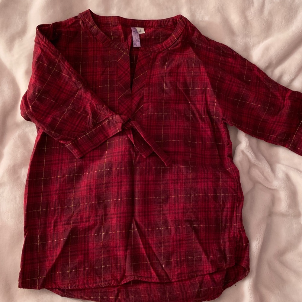 Plaid shirt, with arm cutouts